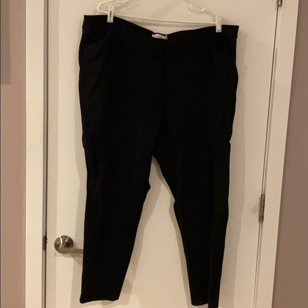 Calvin Klein Black Ponte Ankle Pants